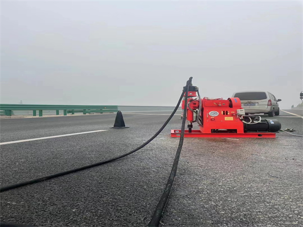 延边朝鲜族马路路基路面开裂下沉注浆加固灌浆